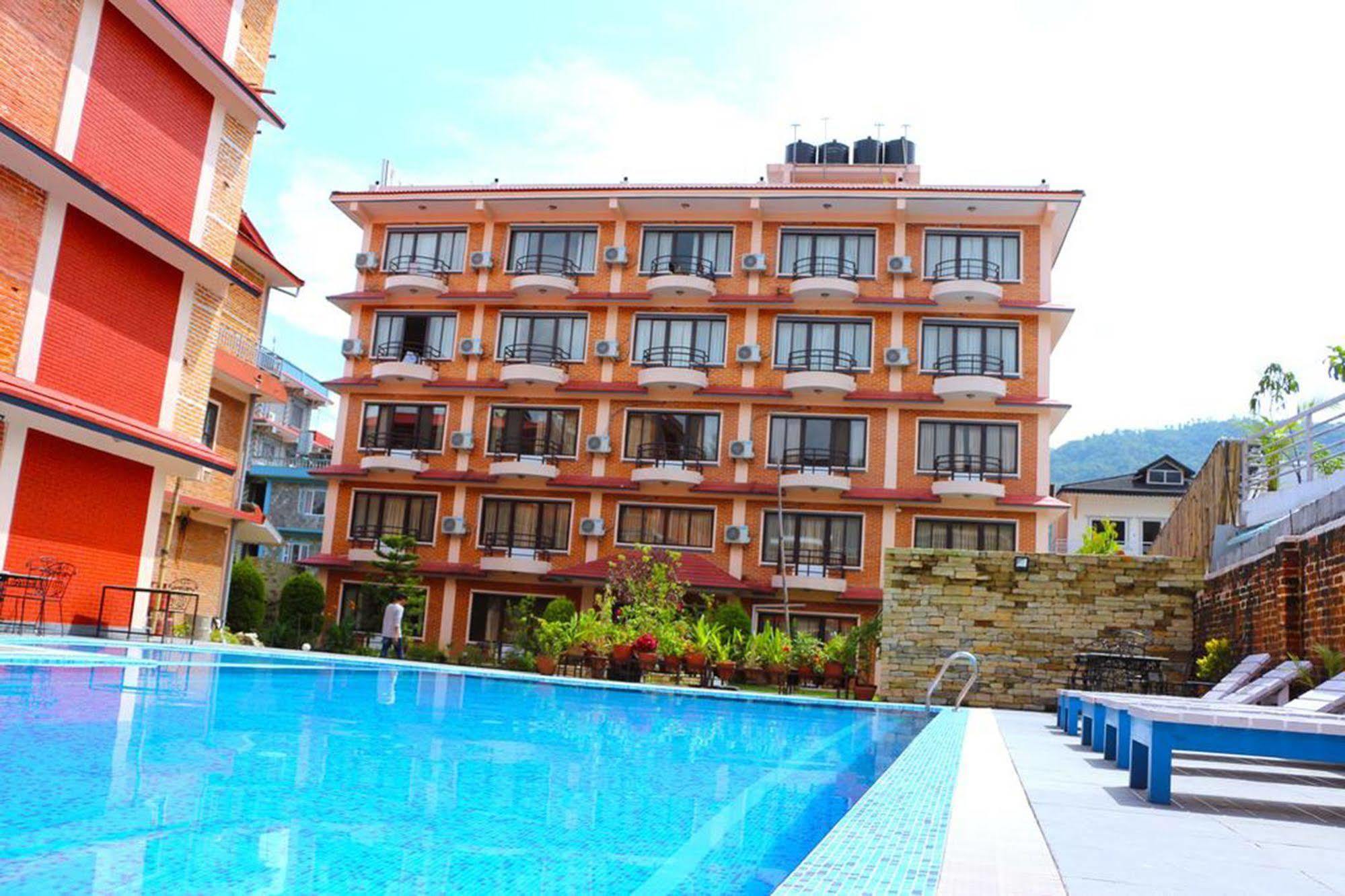 Hotel Dandelion Pokhara Luaran gambar