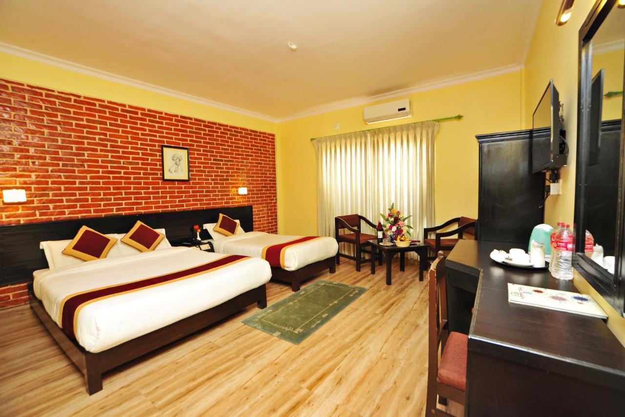 Hotel Dandelion Pokhara Luaran gambar