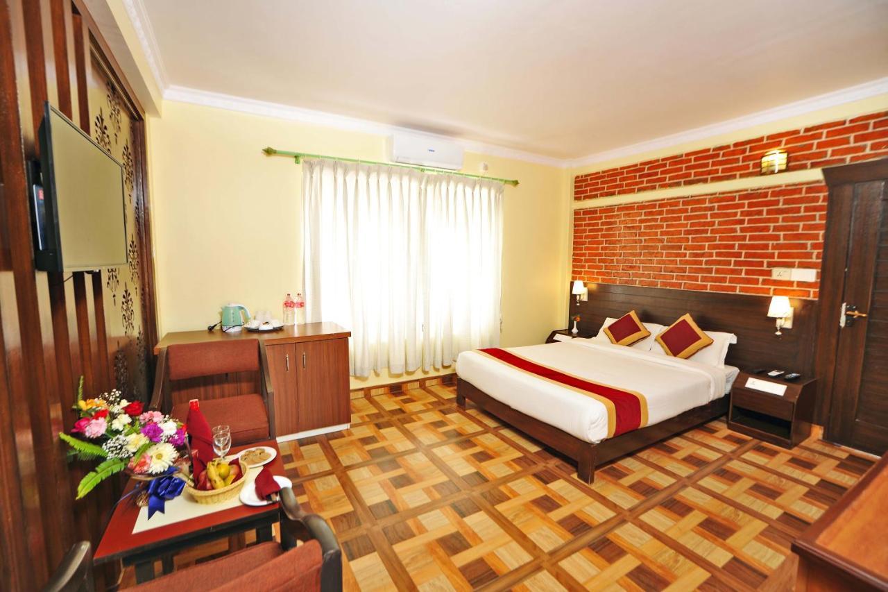 Hotel Dandelion Pokhara Luaran gambar