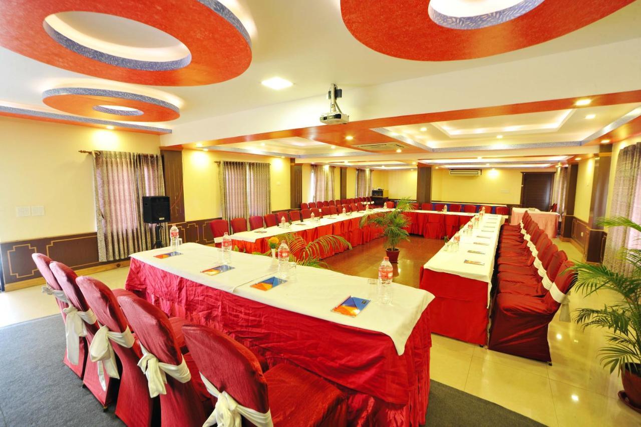 Hotel Dandelion Pokhara Luaran gambar